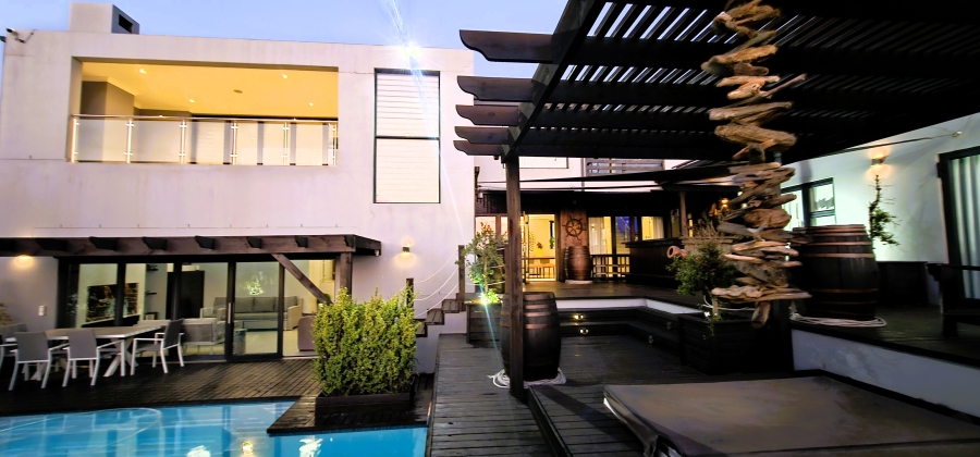 7 Bedroom Property for Sale in Country Club Western Cape